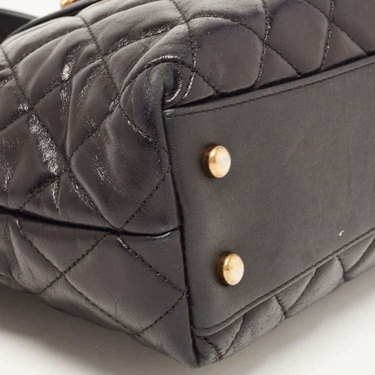 Pre Owned Chanel Black Quilted Leather Gold Bar Top Handle Bag