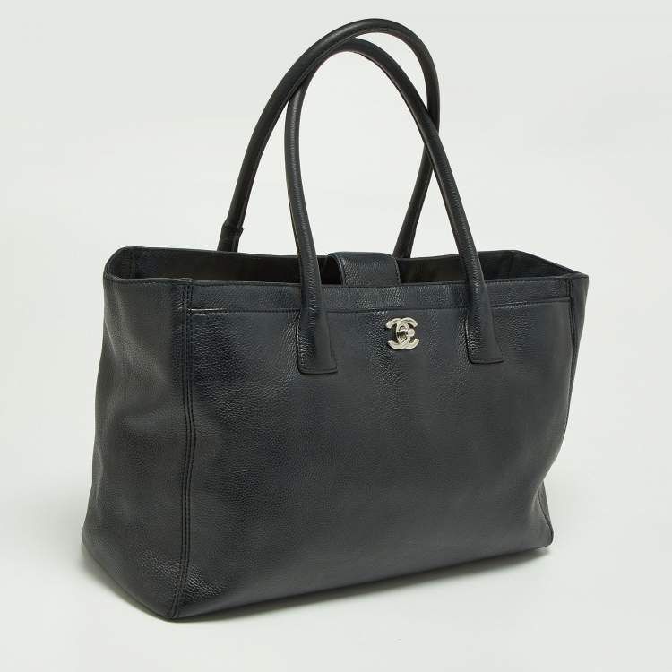 Pre Owned Chanel Black Leather Cerf Shopper Tote