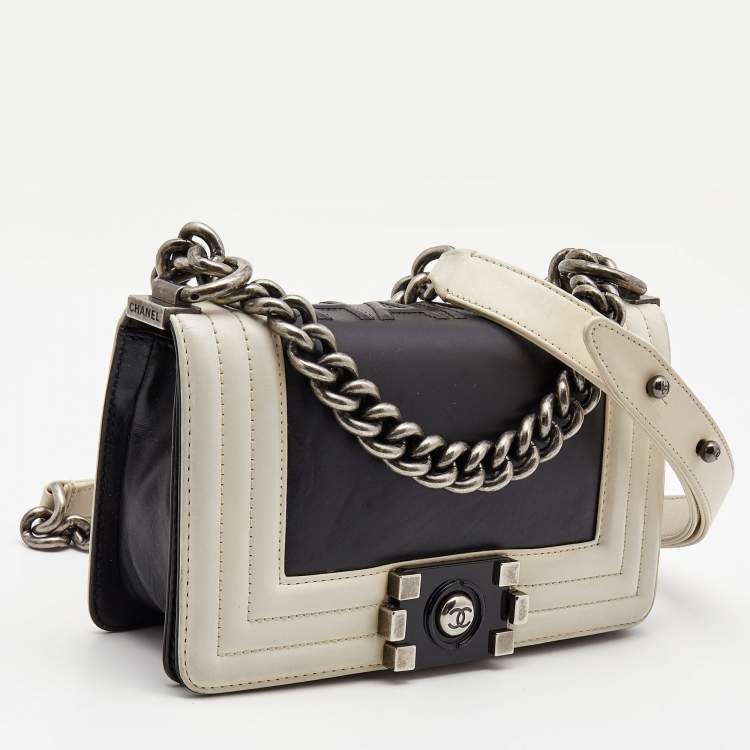 Pre Owned Chanel Black/White Quilted Leather Mini Chain Boy Flap Bag