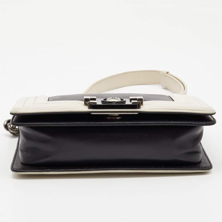 Pre Owned Chanel Black/White Quilted Leather Mini Chain Boy Flap Bag