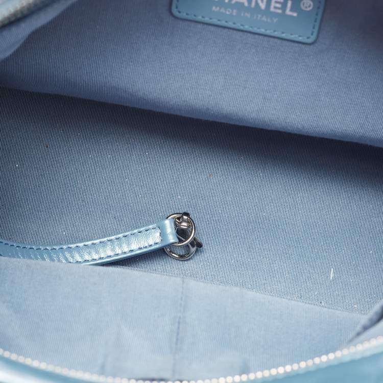 Pre Owned Chanel Light Blue Shimmer Quilted Aged Leather Medium Gabrielle Hobo