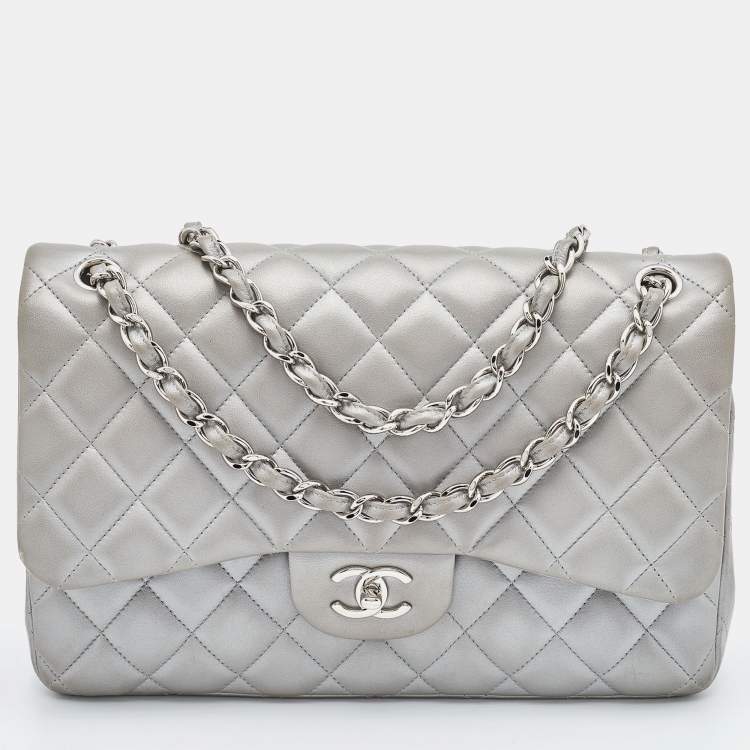 black and silver chain chanel bag