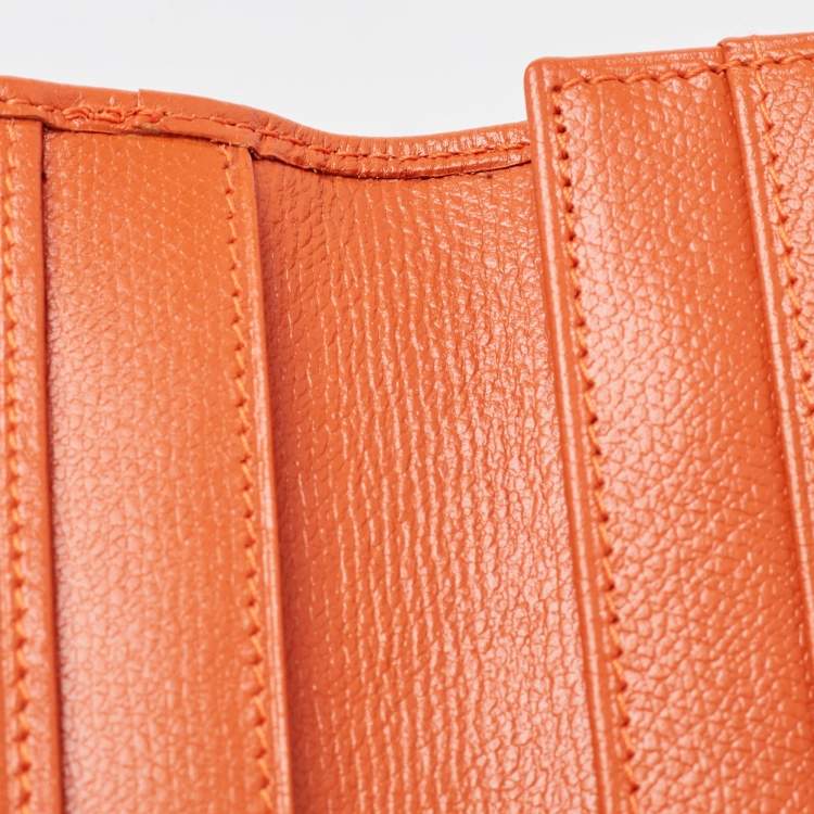 مملوكة مسبقًا Chanel Orange Leather CC Flap Continental Wallet