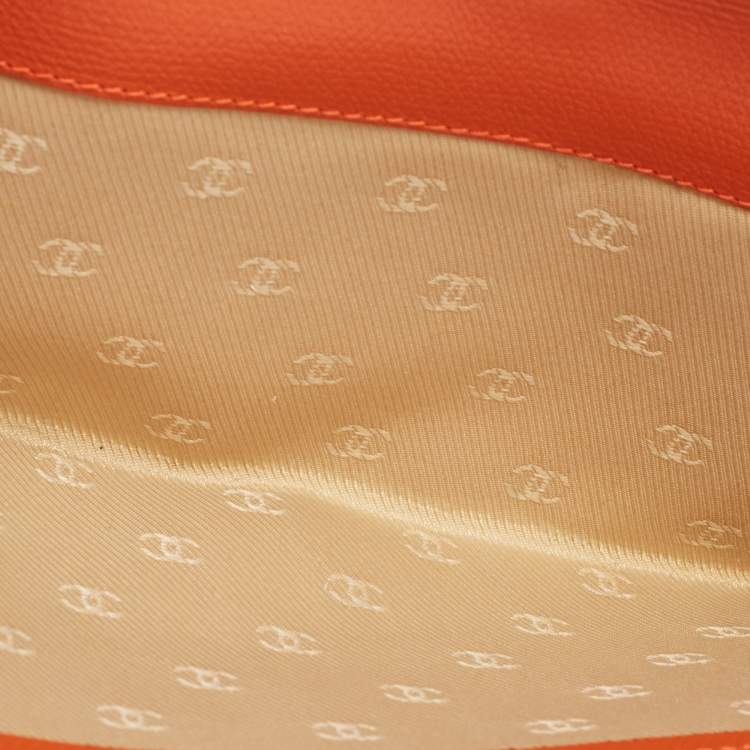 مملوكة مسبقًا Chanel Orange Leather CC Flap Continental Wallet