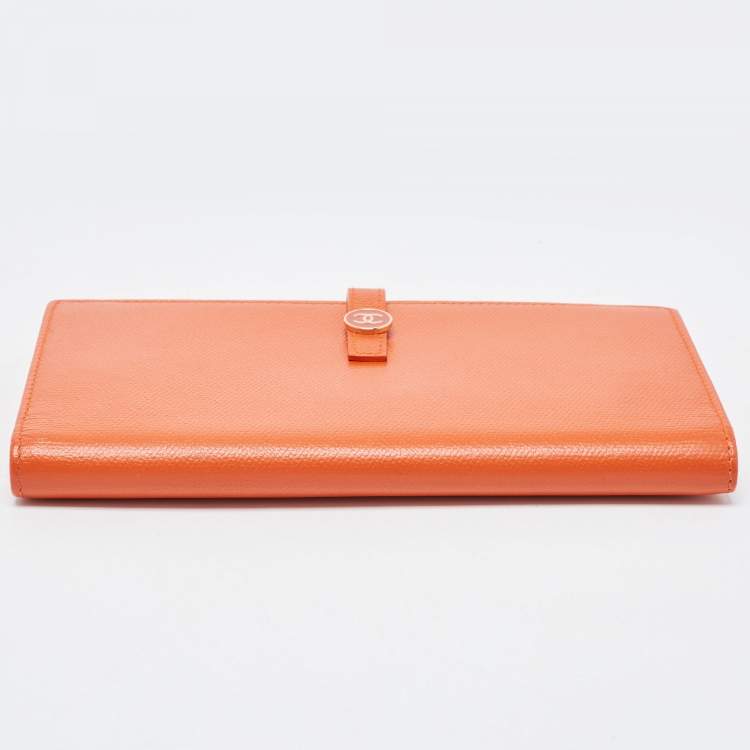 مملوكة مسبقًا Chanel Orange Leather CC Flap Continental Wallet