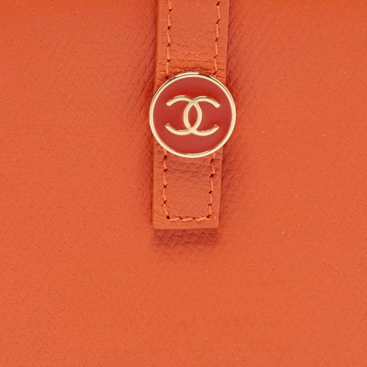 مملوكة مسبقًا Chanel Orange Leather CC Flap Continental Wallet