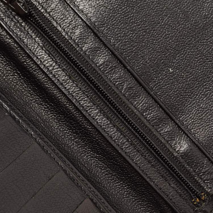 Pre Owned Chanel Black Leather CC Bifold Wallet