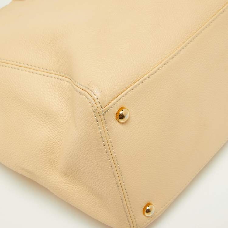 Pre Owned Chanel Beige Leather Cerf Shopper Tote