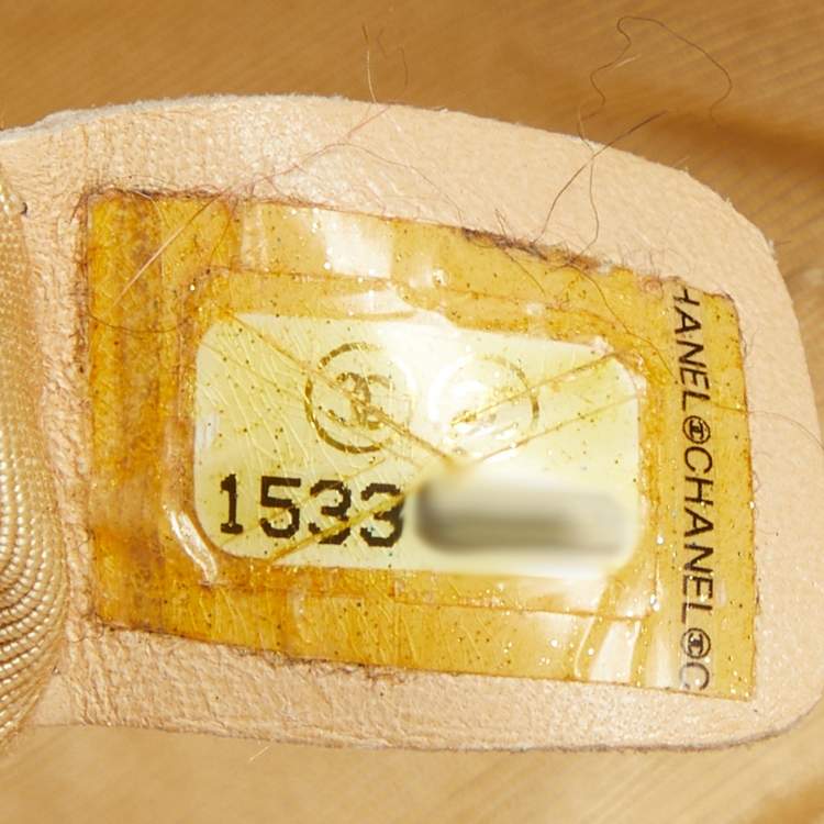 Pre Owned Chanel Beige Leather Cerf Shopper Tote