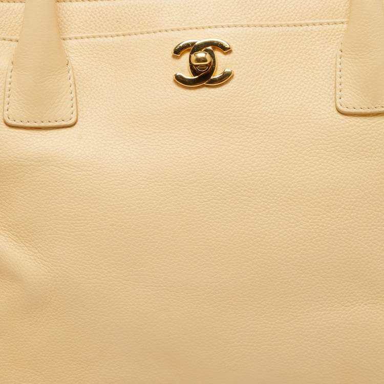 Pre Owned Chanel Beige Leather Cerf Shopper Tote