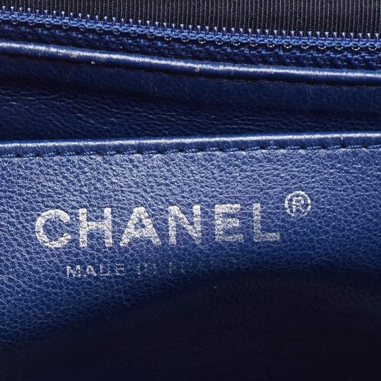 Pre Owned Chanel Blue Quilted Caviar Leather Jumbo Classic Single Flap Bag