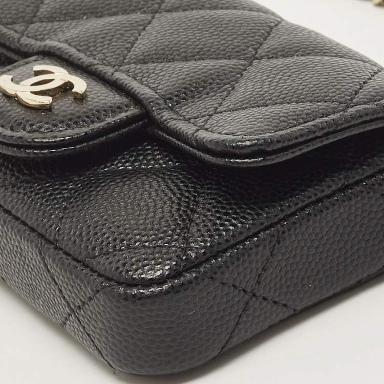 مملوكة مسبقًا Chanel Black Caviar Leather Micro Belt Bag