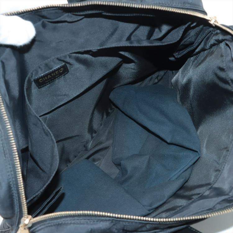 Pre Owned Chanel New Travel Line Nylon & leather Hand bag Black Silver Metal fittings 7962748