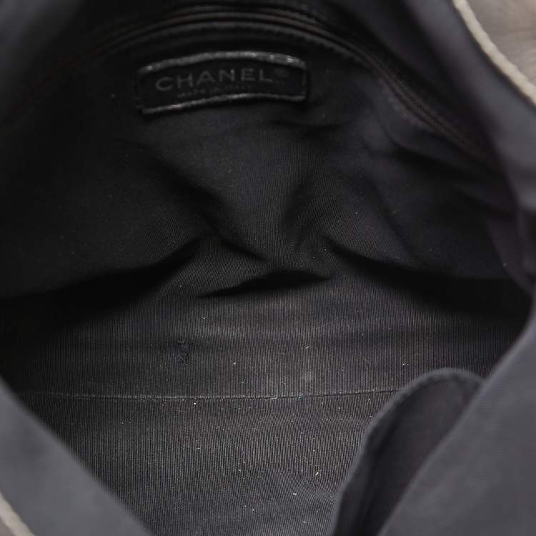 Pre Owned Chanel Grey Quilted Leather Chain Me Hobo