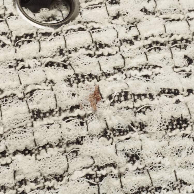 Pre Owned Chanel White/Black Garden Charms Tweed Reissue 2.55 Classic 225 Flap Bag