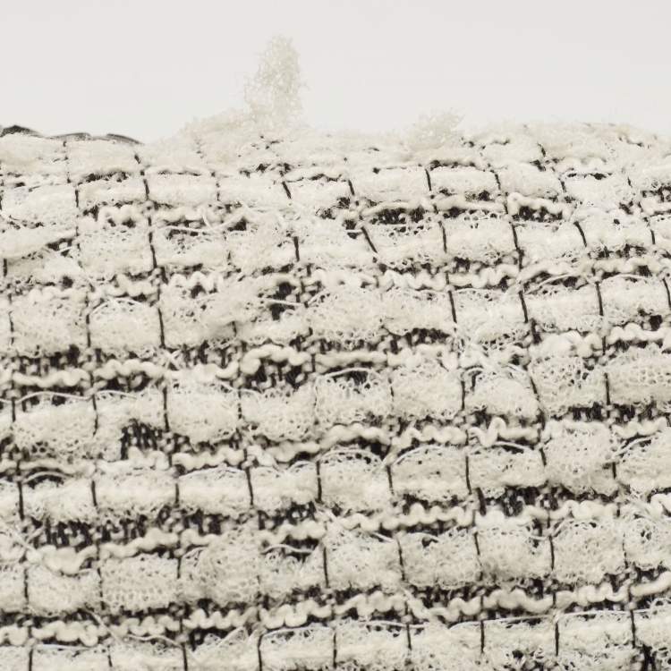 Pre Owned Chanel White/Black Garden Charms Tweed Reissue 2.55 Classic 225 Flap Bag