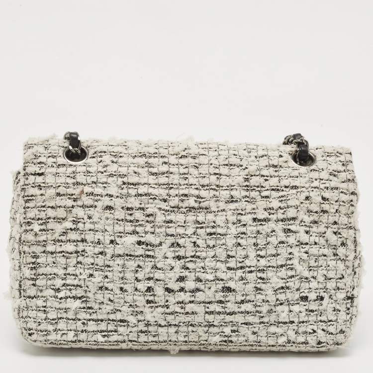 Pre Owned Chanel White/Black Garden Charms Tweed Reissue 2.55 Classic 225 Flap Bag