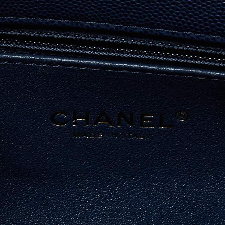 Pre Owned Chanel Blue/Pink Quilted Caviar Leather and Watersnake Leather Medium Coco Top Handle Bag