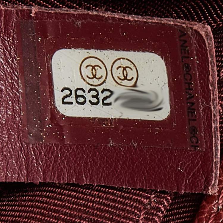 مملوكة مسبقًا Chanel Maroon Quilted Caviar Leather Medium Boy Flap Bag