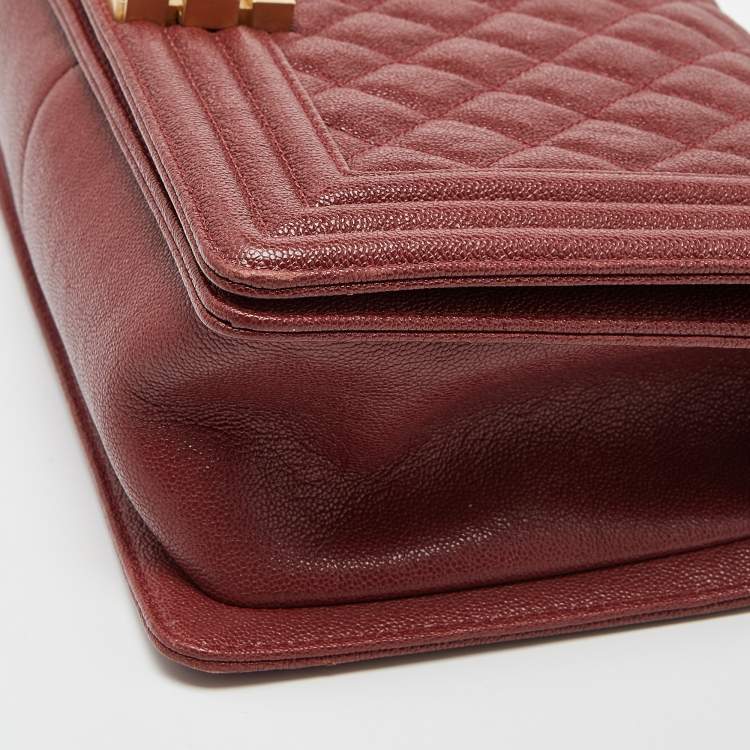 مملوكة مسبقًا Chanel Maroon Quilted Caviar Leather Medium Boy Flap Bag