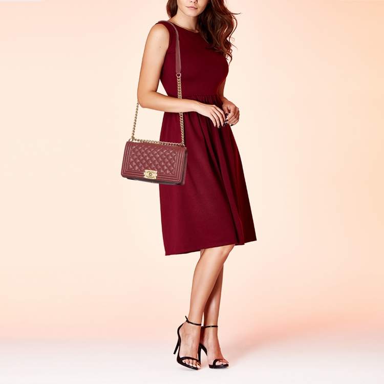 مملوكة مسبقًا Chanel Maroon Quilted Caviar Leather Medium Boy Flap Bag