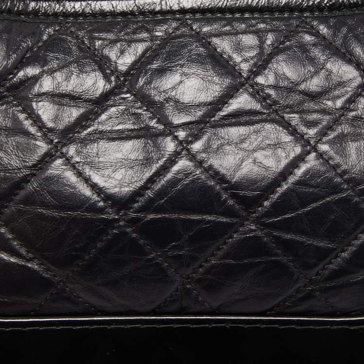 Pre Owned Chanel Black Quilted Aged Leather Small Gabrielle Hobo