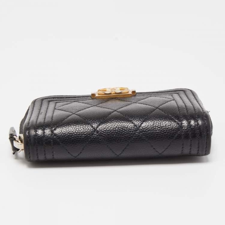 Pre Owned Chanel Black Quilted Caviar Leather Boy Zip Around Coin Purse