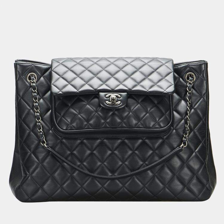 Chanel Womens Twist Strap Black Logo Front Vintage Shoulder Bag Handbag
