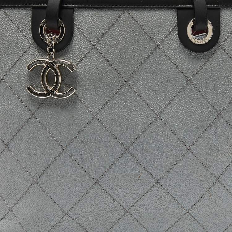 Pre Owned Chanel Grey/black Quilted Caviar Leather Fever Shopper Tote