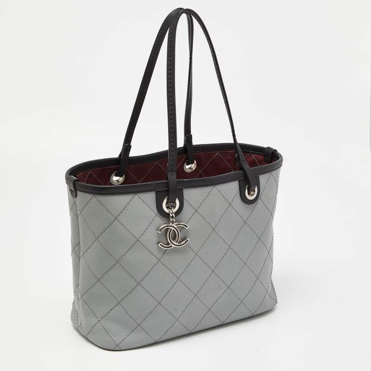 Pre Owned Chanel Grey/black Quilted Caviar Leather Fever Shopper Tote