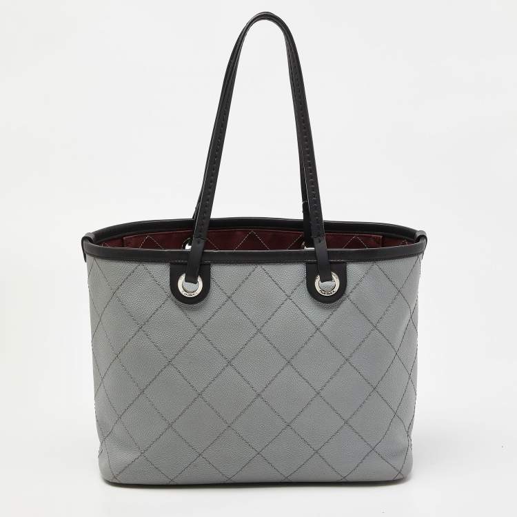 Pre Owned Chanel Grey/black Quilted Caviar Leather Fever Shopper Tote