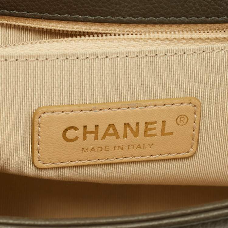 Pre Owned Chanel Olive Green Quilted Leather Small Label Click Flap Bag