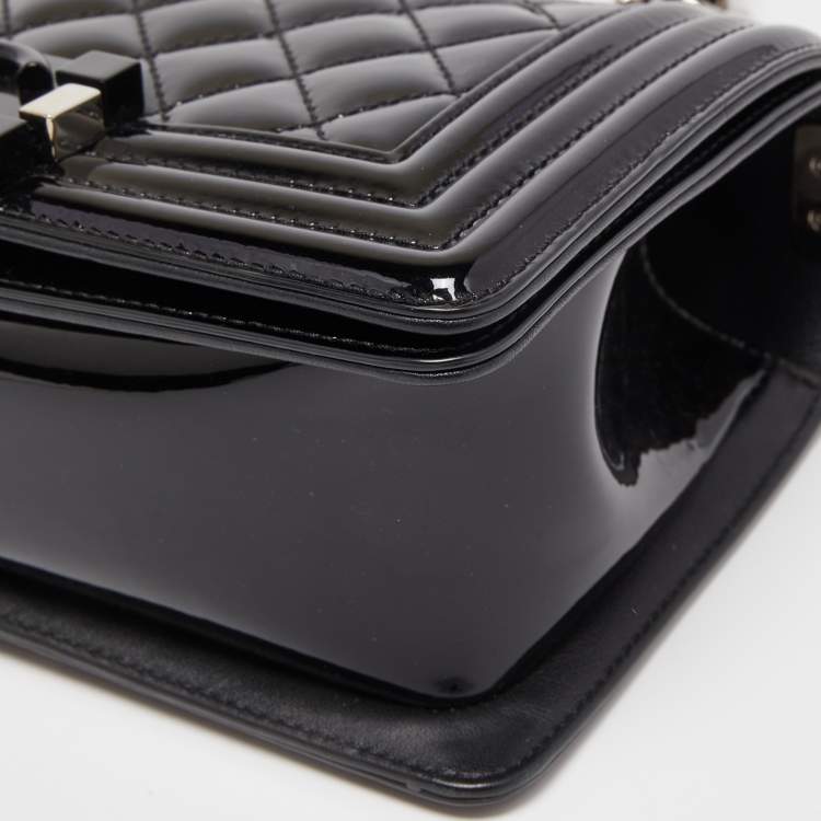 Pre Owned Chanel Black Quilted Patent Leather Small Boy Flap Bag