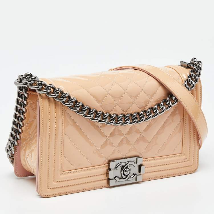 Pre Owned Chanel Peach/Pink Chevron Patent Leather Medium Boy Flap Bag