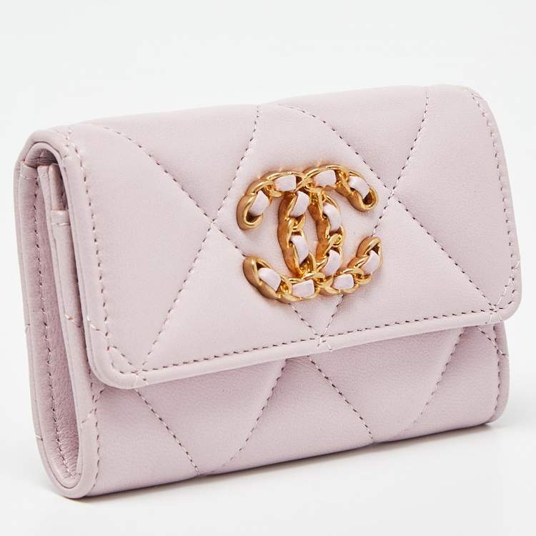Pre Owned Chanel Pink Quilted Leather 19 Card Case