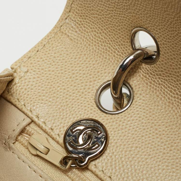 Pre Owned Chanel Light Beige Quilted Leather Classic Top Handle Bag
