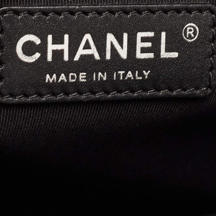 Pre Owned Chanel Black Quilted Leather Large Boy Flap Bag