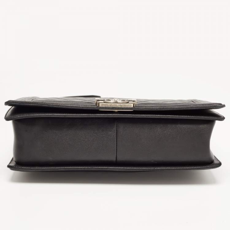 Pre Owned Chanel Black Quilted Leather Large Boy Flap Bag