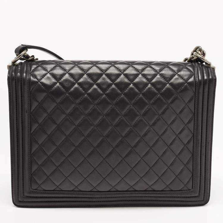 Pre Owned Chanel Black Quilted Leather Large Boy Flap Bag
