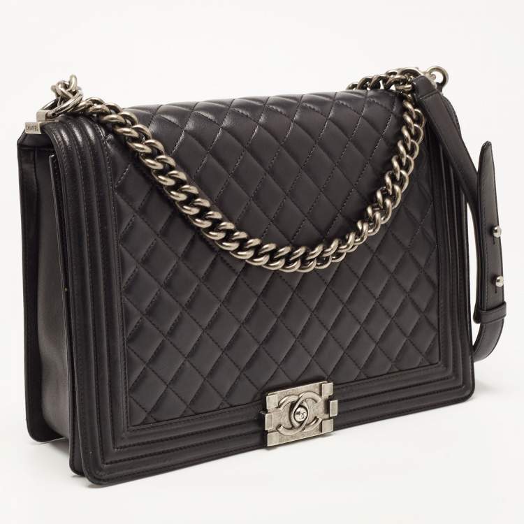 Pre Owned Chanel Black Quilted Leather Large Boy Flap Bag