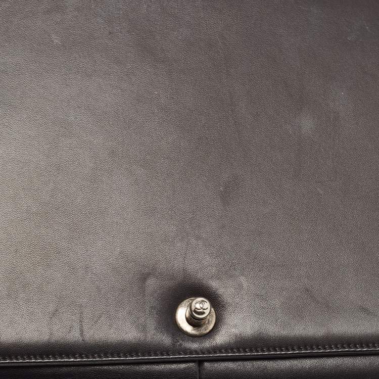 Pre Owned Chanel Black Quilted Leather Large Boy Flap Bag