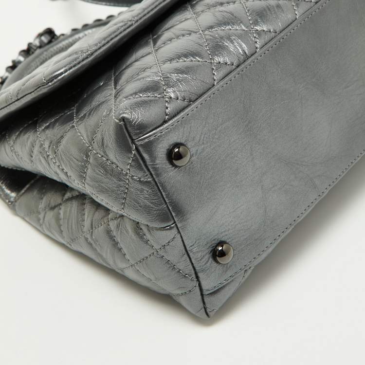 Pre Owned Chanel Metallic Grey Leather Medium Coco Top Handle Bag