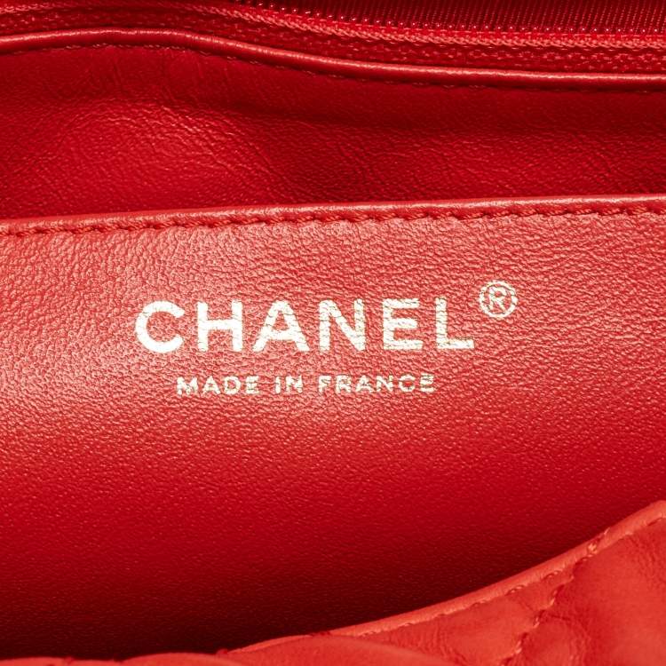 Pre Owned Chanel Red Quilted Lambskin Leather Jumbo Classic Single Flap Bag