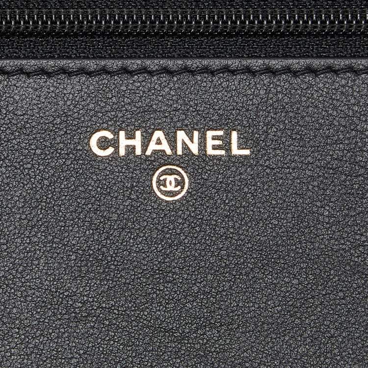 Pre Owned Chanel Black/Gold Leather Boy Wallet On Chain