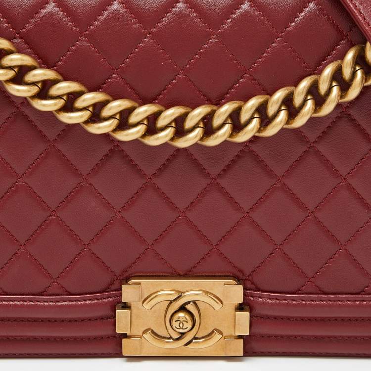 Pre Owned Chanel Red Quilted Leather New Medium Boy Shoulder Bag