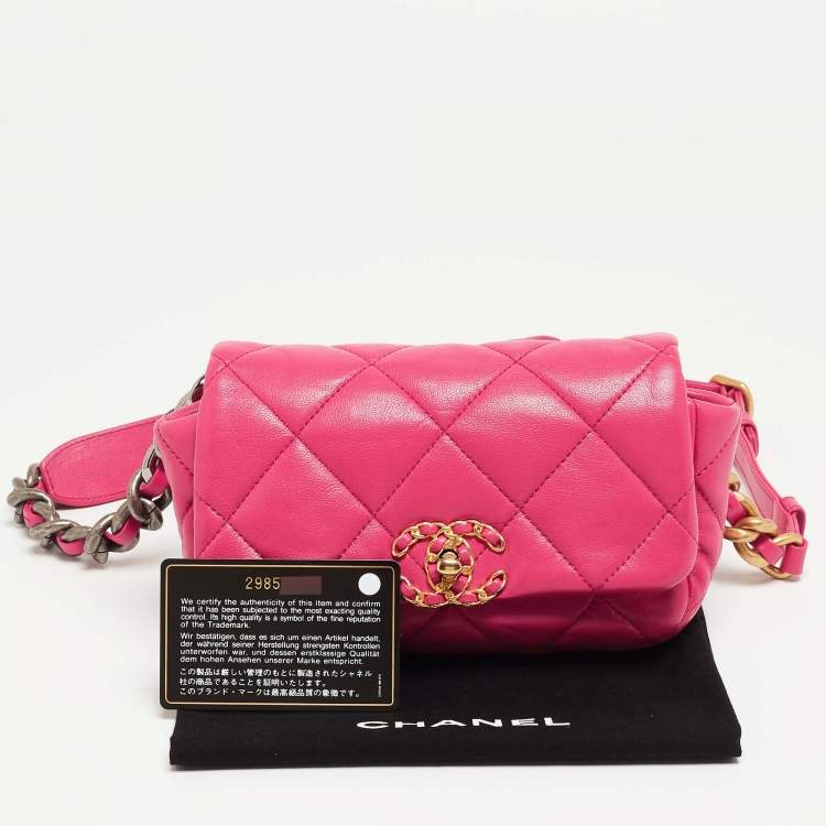 Pre Owned Chanel Pink Quilted Leather CC 19 Waist Bag