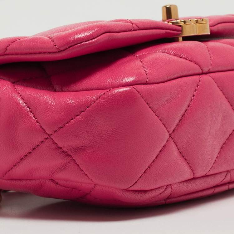 Pre Owned Chanel Pink Quilted Leather CC 19 Waist Bag