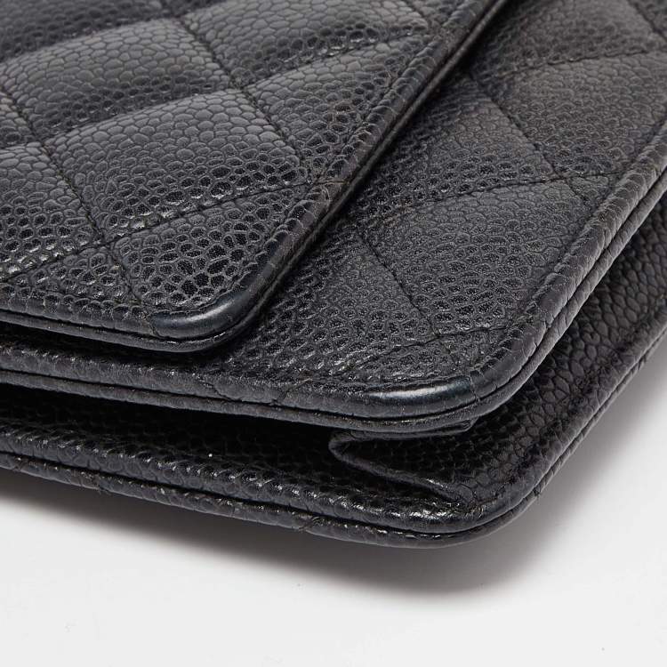Pre Owned Chanel Black Quilted Caviar Leather Classic Wallet On Chain