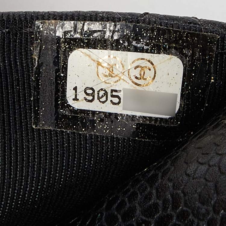Pre Owned Chanel Black Quilted Caviar Leather Classic Wallet On Chain