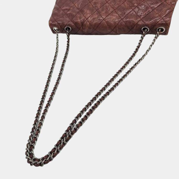 Pre Owned Chanel Burgundy Leather Elastic CC Flap Bag 